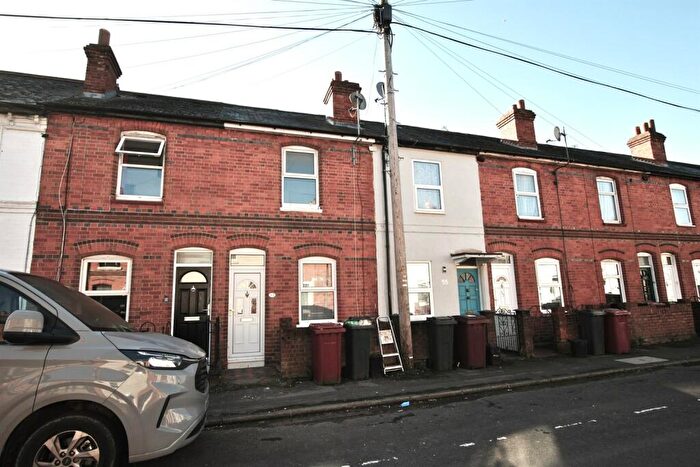 2 Bedroom Terraced House To Rent In Waldeck Street, Reading, RG1