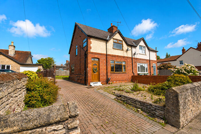3 Bedroom Semi-Detached House For Sale In Westgate, Tickhill, DN11