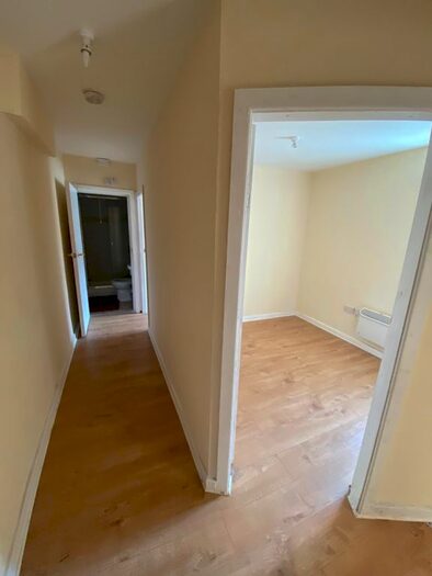 2 Bedroom Flat To Rent In Delaunays Road, Crumpsall, Manchester, M8
