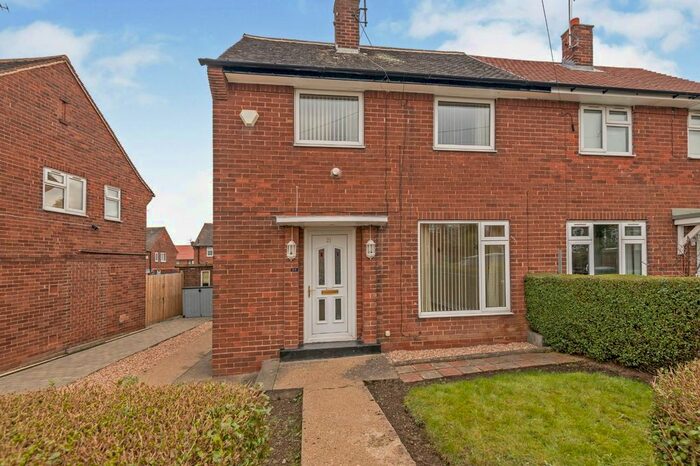 2 Bedroom Semi-Detached House To Rent In West Grange Road, Leeds, West Yorkshire, LS10
