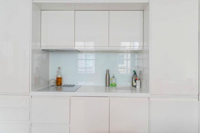 1 Bedroom Flat To Rent In Portobello Road, Notting Hill, London, W11