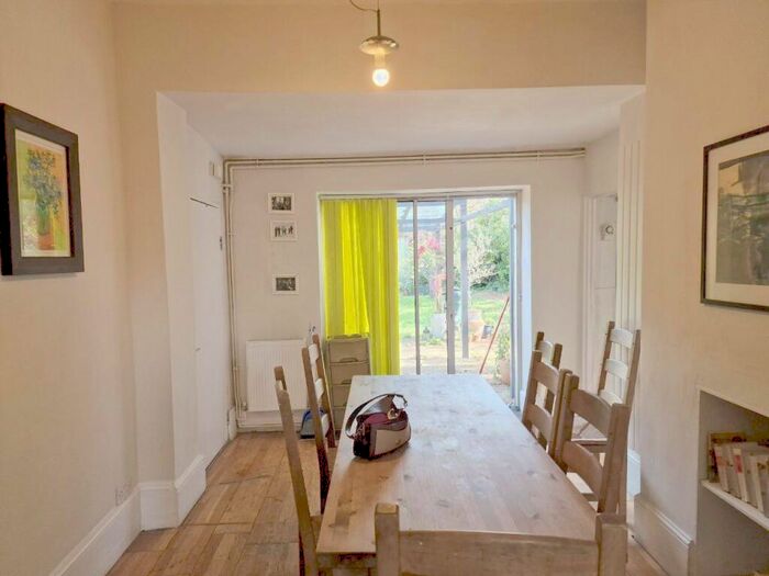 5 Bedroom House To Rent In Amersham Road, London, SE14