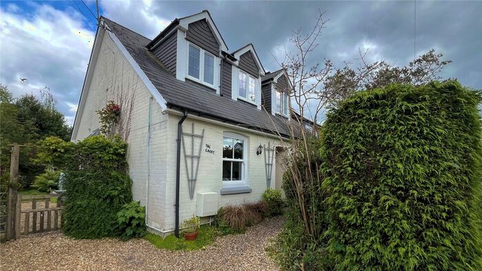 3 Bedroom Country House For Sale In School Road, Nomansland, Salisbury, Wiltshire, SP5