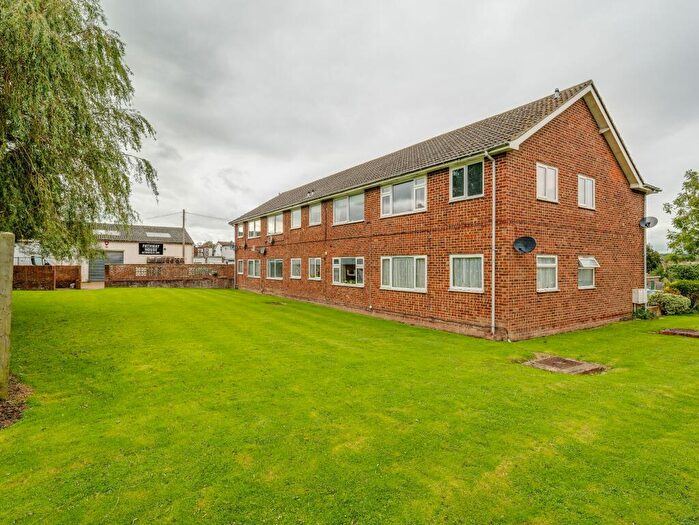 1 Bedroom Flat To Rent In Windsor Court, Windsor Way, Polegate, BN26