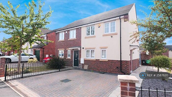 3 Bedroom Semi-Detached House To Rent In Eleanor Way, Dudley, DY1