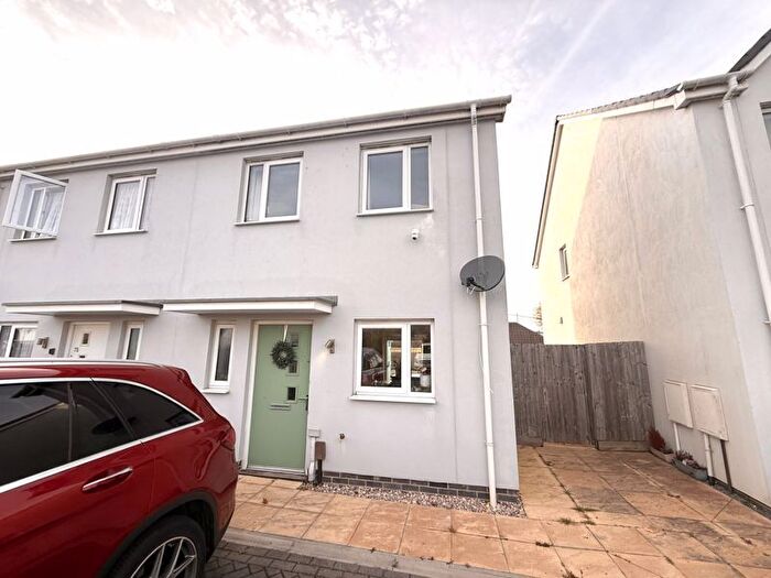 2 Bedroom Semi-detached House For Sale In Wordsworth Crescent, Plymouth, PL2