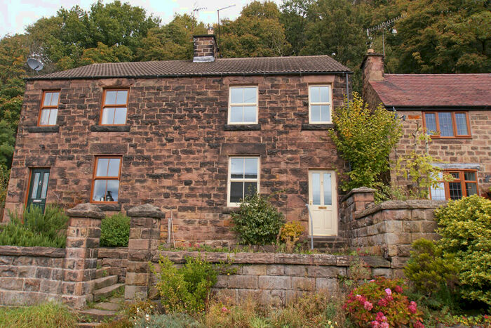 2 Bedroom Semi-Detached House To Rent In Main Road, Whatstandwell, DE4