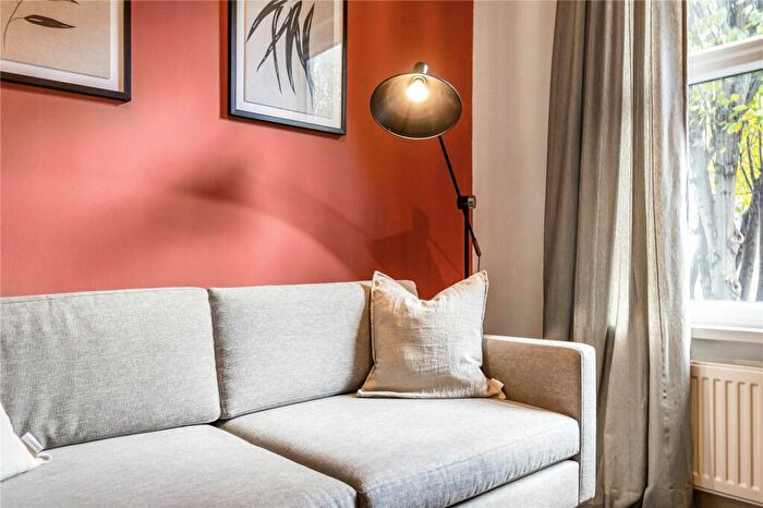 2 Bedroom Apartment To Rent In Belton Road, London, E11