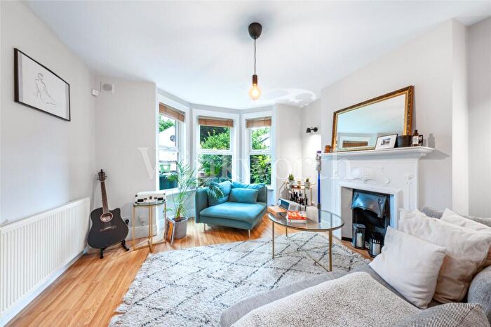 1 Bedroom Apartment To Rent In Crewys Road, London, NW2