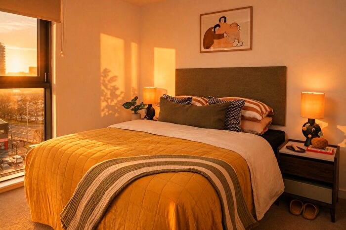 1 Bedroom Apartment To Rent In The Radiant, Kirkstall Road, Leeds, LS3