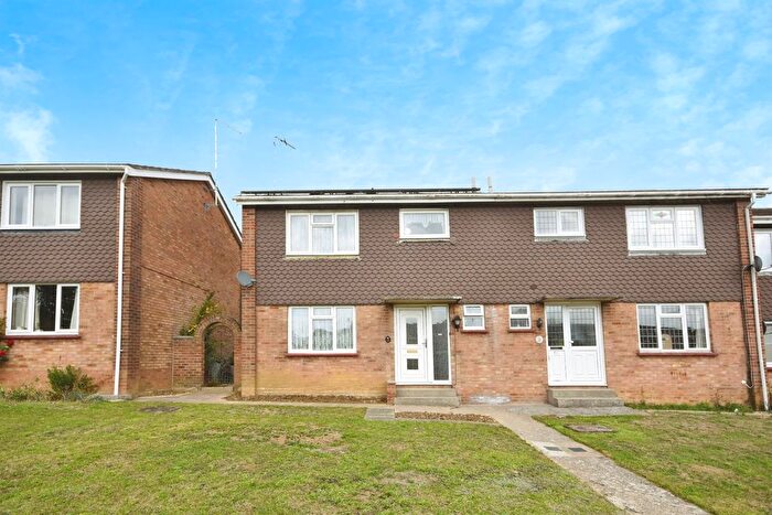 3 Bedroom End Terrace House For Sale In Romney Close, Braintree, CM7
