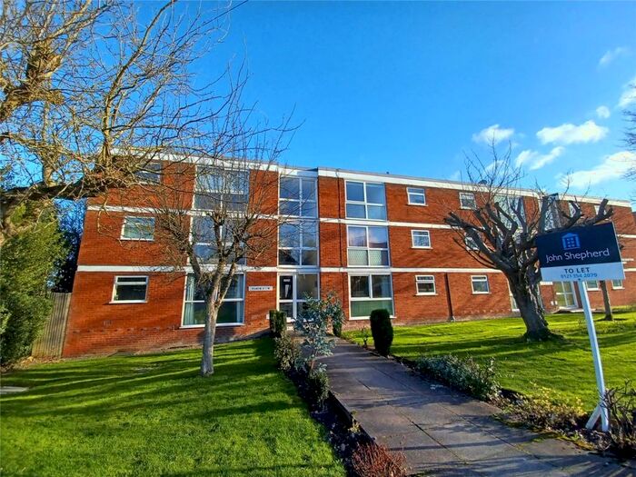 2 Bedroom Flat To Rent In Packington Court, Blackberry Lane, Sutton Coldfield, B74