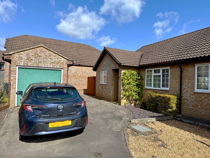 2 Bedroom Semi Detached Bungalow For Sale In St Andrews Road, Whitehill, Hampshire, GU35