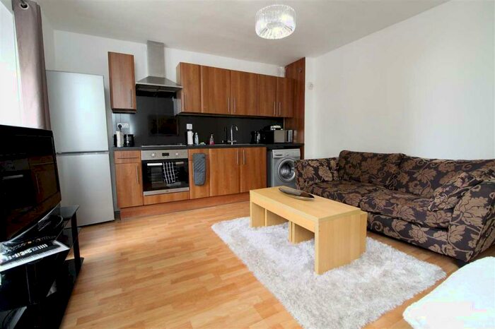 1 Bedroom Maisonette To Rent In Mannamead Road, Plymouth, PL3