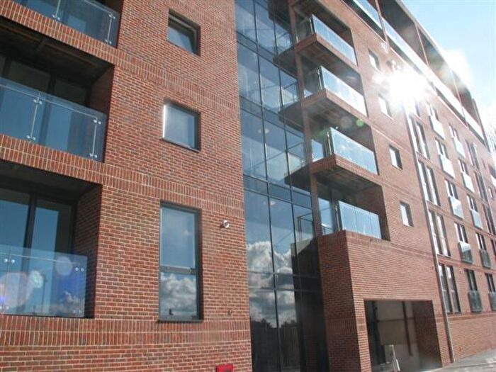 2 Bedroom Apartment To Rent In Tabley Street, Liverpool, L1