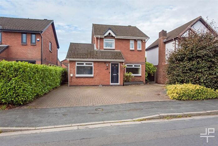 3 Bedroom Detached House For Sale In Lane Head Avenue, Lowton, Warrington, WA3