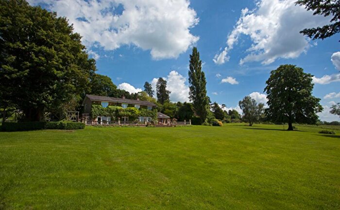 4 Bedroom Detached House For Sale In Horton-Cum-Studley, Oxford, OX33