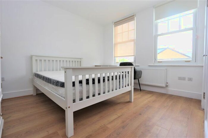 Property To Rent In Whittington Road, London, N22