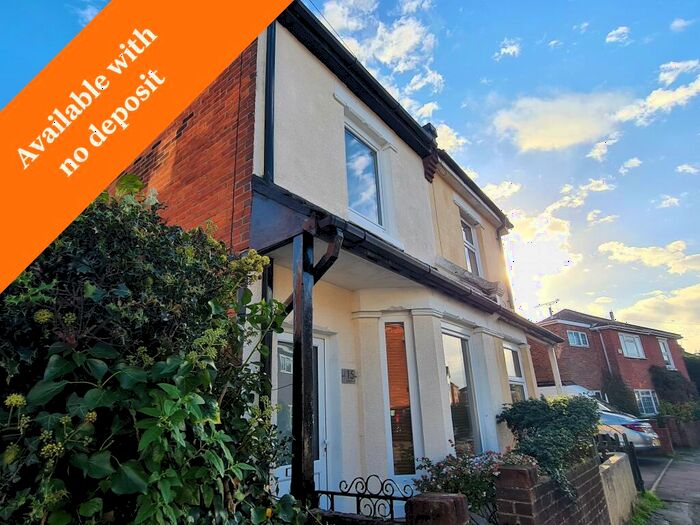 3 Bedroom Semi-Detached House To Rent In Edward Road, Southampton, SO15