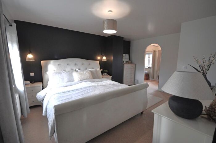 3 Bedroom Detached House For Sale In Hedgerow Lane, Mawsley Village, NN14