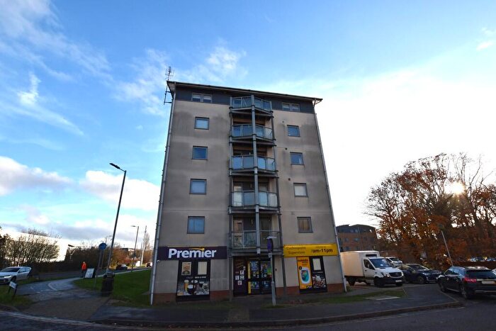 2 Bedroom Apartment For Sale In St. James Place, De Grey Road, Colchester, CO4