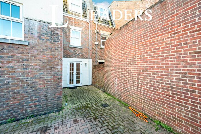 1 Bedroom Flat To Rent In Boyle Court, Claremont Road, Portsmouth, PO1
