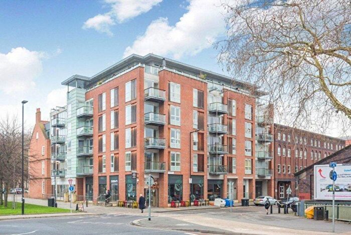 2 Bedroom Flat To Rent In Bell Avenue, Bristol, BS1