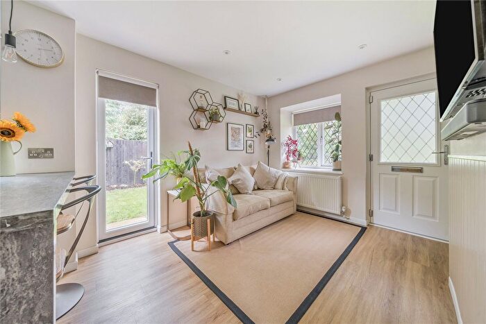 1 Bedroom End Of Terrace House For Sale In Petersfield, Hampshire, GU32