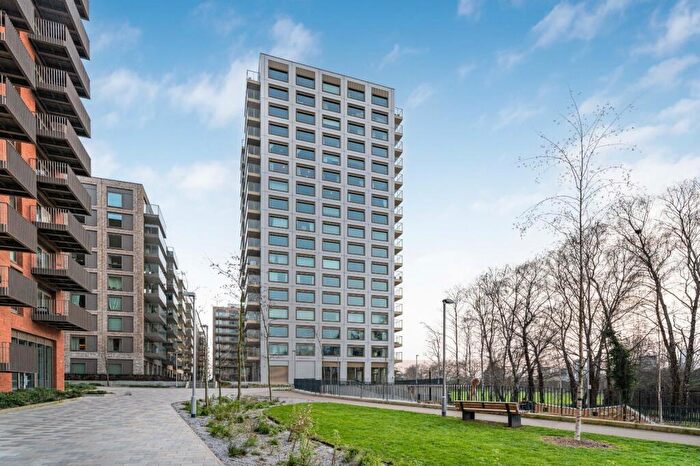 1 Bedroom Flat For Sale In Riverscape, Starboard Way, E16