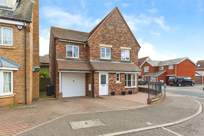4 Bedroom Detached House For Sale In Hunters Chase, Kirby Cross, Frinton-On-Sea, Essex, CO13