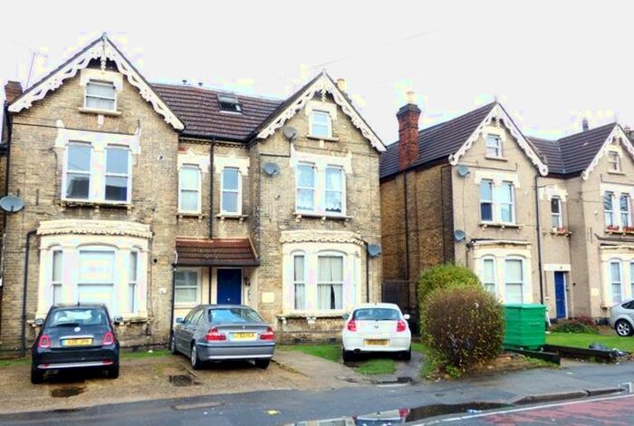 1 Bedroom Flat To Rent In Coventry Road, Ilford, IG1