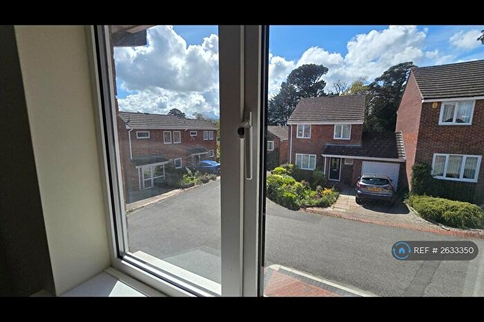 6 Bedroom Detached House To Rent In Michigan Way, Exeter, EX4