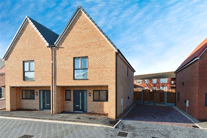 3 Bedroom Semi Detached House For Sale In Ganels Mews, Ganels Road, Billericay, Essex, CM11