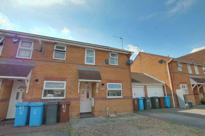 2 Bedroom Semi-Detached House To Rent In Beamsley Way, Kingswood, HU7