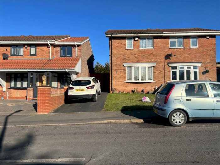 2 Bedroom Semi-Detached House To Rent In Temple Way, Tividale, Oldbury, West Midlands, B69