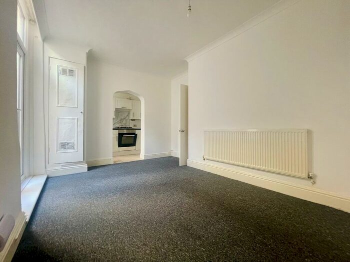2 Bedroom Flat To Rent In Church Place, Brighton, BN2
