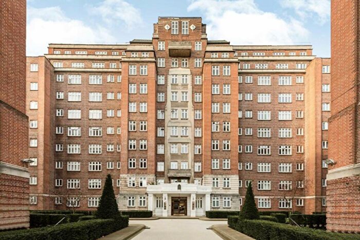 Flat To Rent In Hall Road, St Johns Wood, NW8