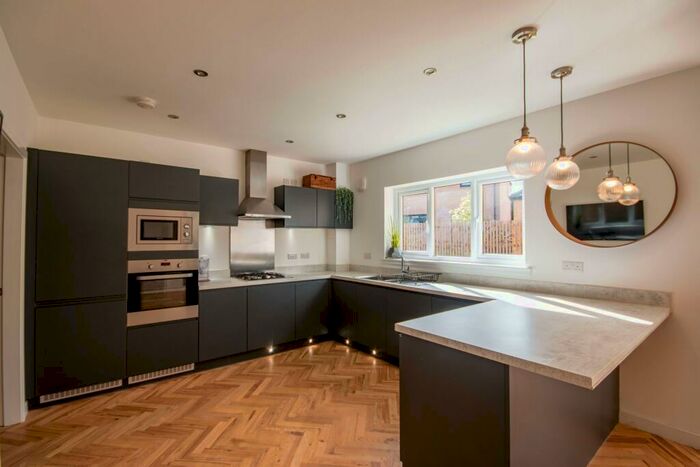 5 Bedroom Property To Rent In Tweedsmuir Drive Edinburgh United Kingdom, EH16