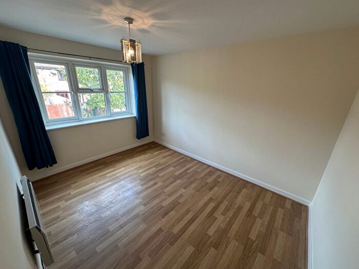 2 Bedroom Flat To Rent In Bonham Court, Kettering, NN16
