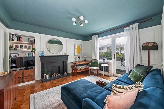 1 Bedroom Flat For Sale In Taymount Rise, Forest Hill, London, SE23