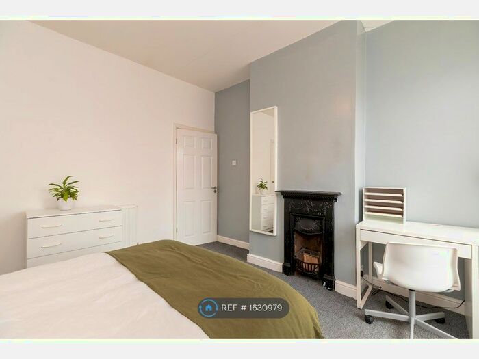 3 Bedroom Terraced House To Rent In Charterhouse Road, Coventry, CV1