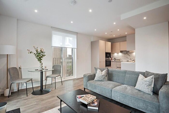 1 Bedroom Flat To Rent In Wolff House, Ridgeway Views, London, NW7