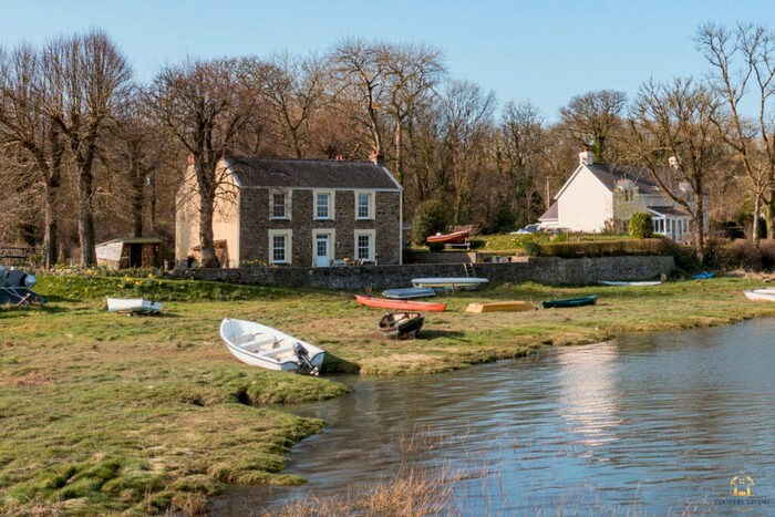 5 Bedroom Detached House For Sale In The Big House, SA62