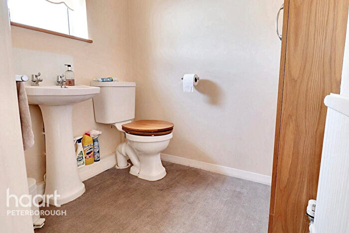 4 Bedroom Detached House For Sale In Mickle Gate, Longthorpe, PE3