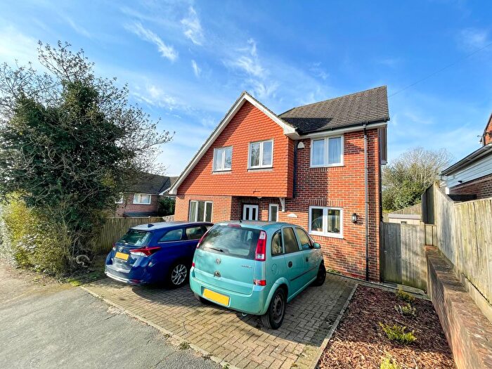 3 Bedroom Property To Rent In Osborne Hill, Crowborough, TN6