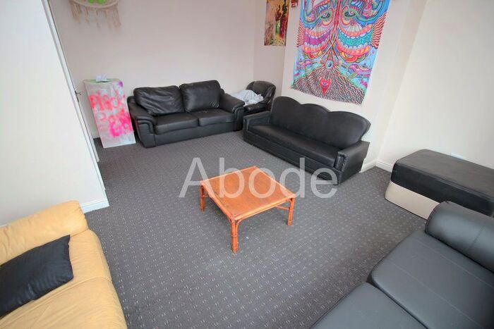 9 Bedroom Property To Rent In Regent Park Terrace, Leeds, West Yorkshire, LS6