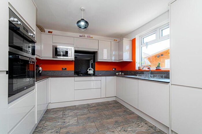 2 Bedroom Semi-Detached Bungalow For Sale In Sandown Drive, Herne Bay, CT6