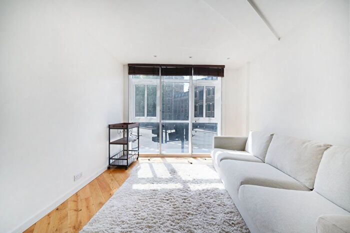 2 Bedroom Flat To Rent In Shad Thames, Shad Thames, SE1