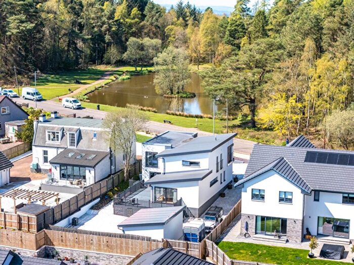 4 Bedroom Detached House For Sale In Braidwood Road, Braidwood, Carluke, ML8