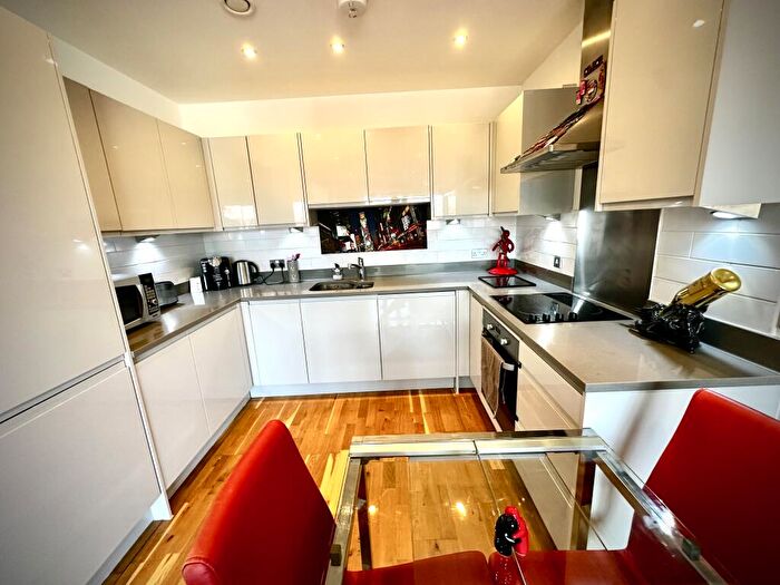2 Bedroom Apartment For Sale In Blaven Path, London, E16